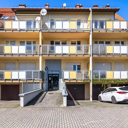 Apartment Piamola Powstancow Warszawy